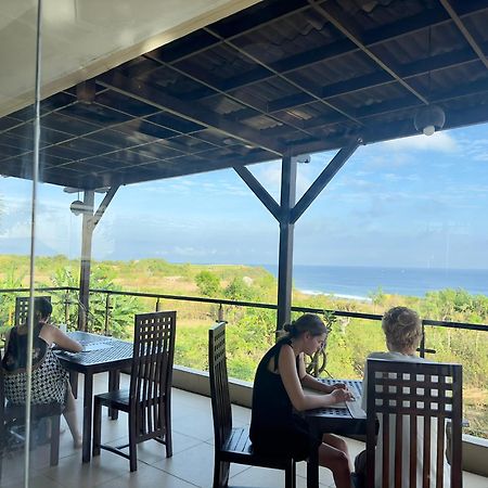 Balangan Surf Resort Jimbaran Eksteriør billede