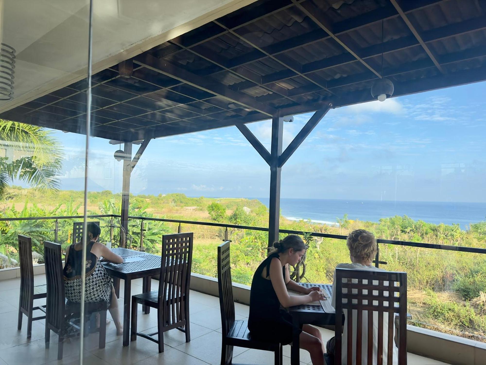 Balangan Surf Resort Jimbaran Eksteriør billede