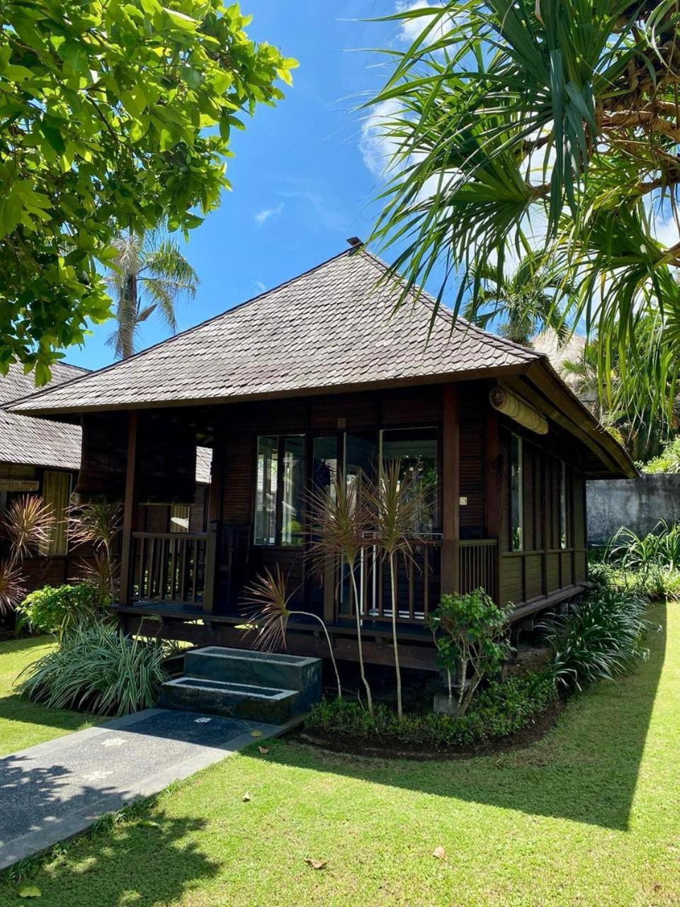 Balangan Surf Resort Jimbaran Eksteriør billede